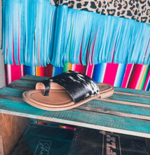Load image into Gallery viewer, Kimmee Trail Sandal